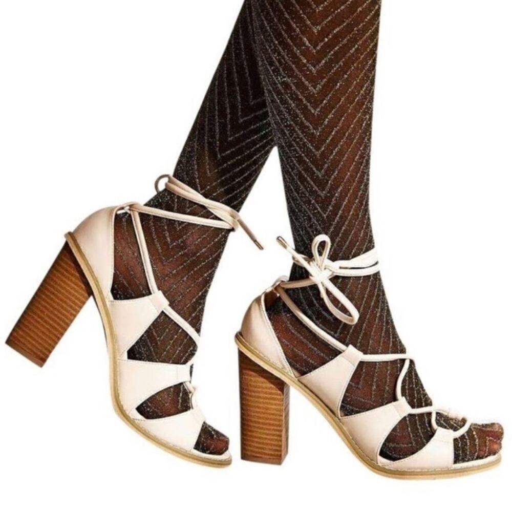 UO Silence + Noise Sofia Lace Up Ankle Tie‎ Heel Sandals Cream Size 9 Boho Glam